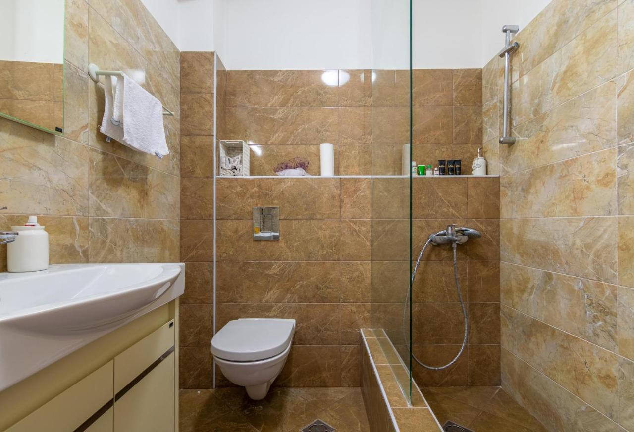 Apartment H704 ブドヴァ エクステリア 写真